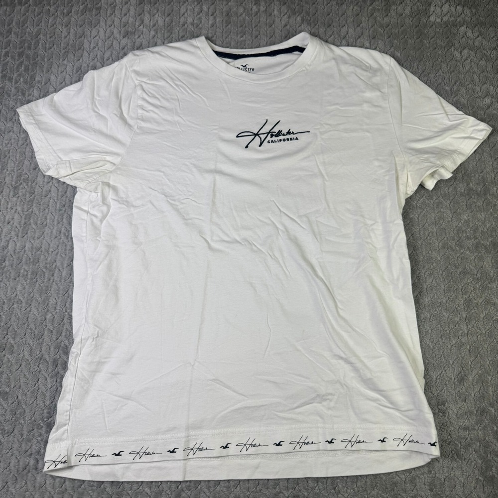 Hollister California Mens XL White Graphic Tee Shirt Embroidered Logo Hem Detail